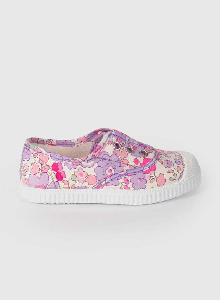 Hampton Canvas Canvas Shoes Hampton Canvas Plum Plimsolls in Lilac Betsy