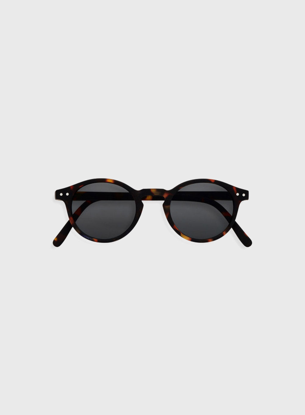https://www.trotters.co.uk/cdn/shop/products/izipizi-sunglasses-izipizi-young-adults-sunglasses-h-in-tortoise-28985506136125.jpg?height=2048&v=1652100278&width=2048